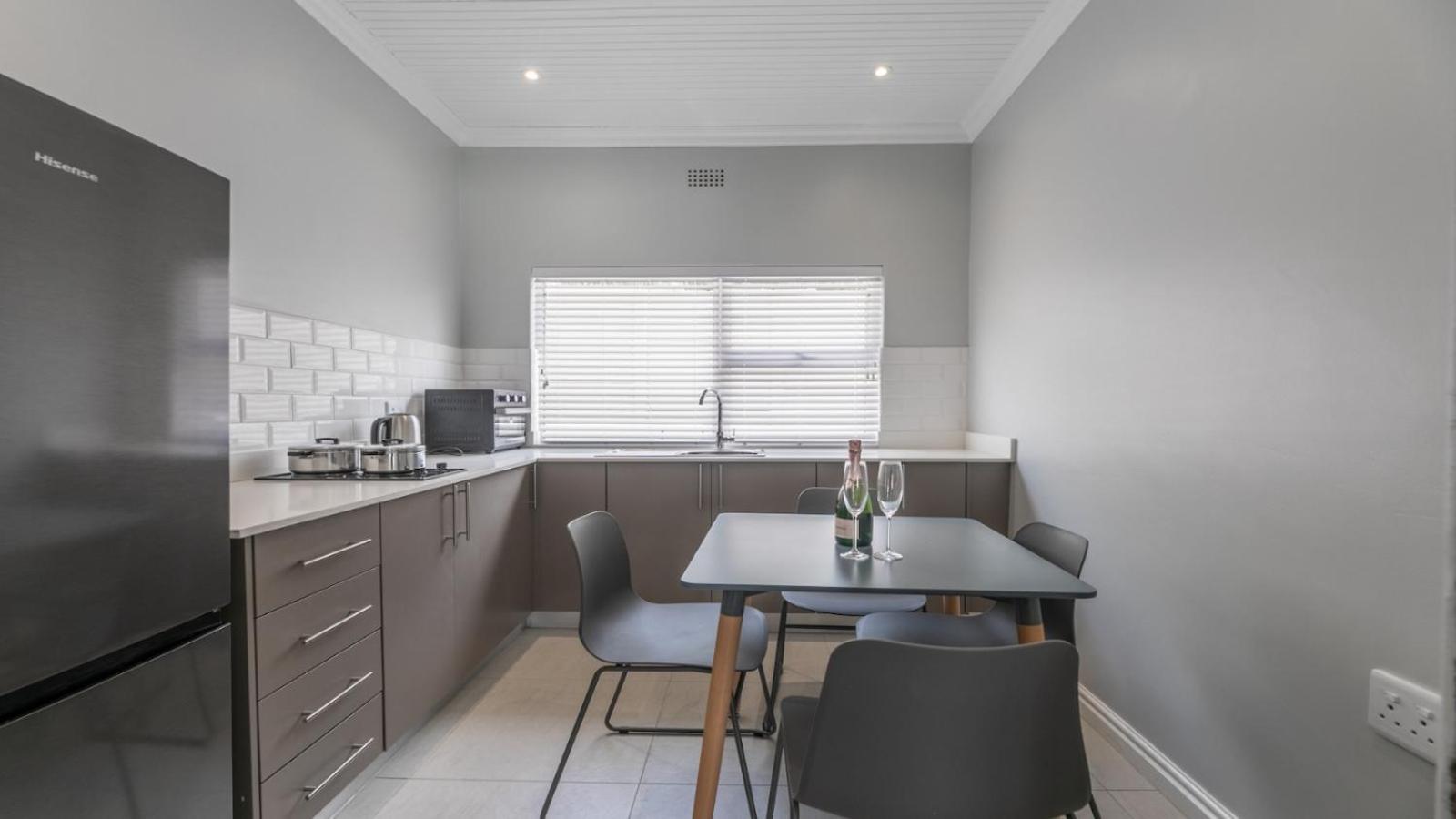 Inkantu Self-Catering Apartments 开普敦 外观 照片
